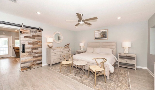 Bayside Bungalow- Unit A8