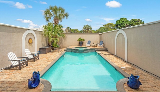 Beach Front- HEATED Inground Pool-Hot Tub-Arcade Games-New Interior Decor in Panama City Beach