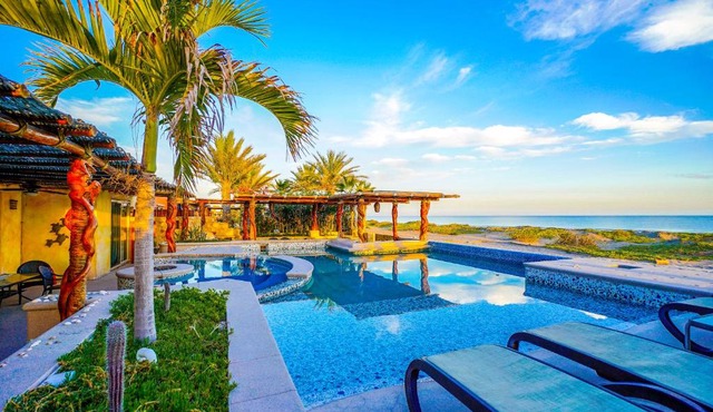 Beachfront Villa Estrella de Mar - Golf and Beach Resort