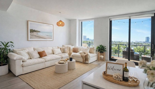 Beautiful 2BR - Pool/Spa/Tenis/Gym