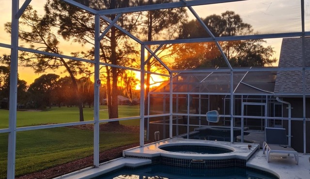 Beautiful luxury golf villa with private pool & spa