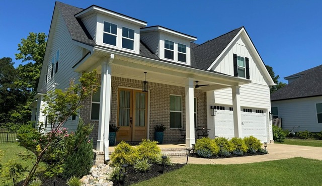 Beautiful Masters Rental - 4 bedroom and 4.5 bathroom House