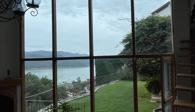 Best panoramic view house at the heart of Valle