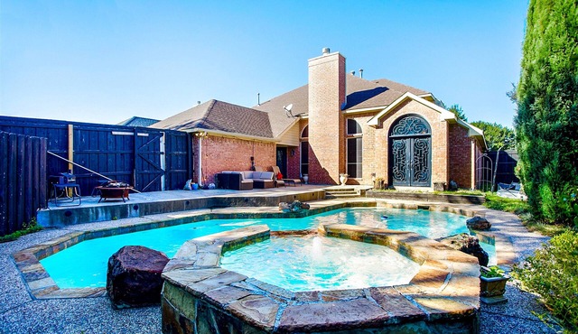 Big 5 Bed/3 Bath LUXE Home Pool Spa West Plano