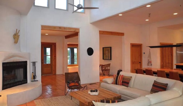 Big Sky Marfa - Quiet, Spacious Adobe with Spectacular WtX Views!