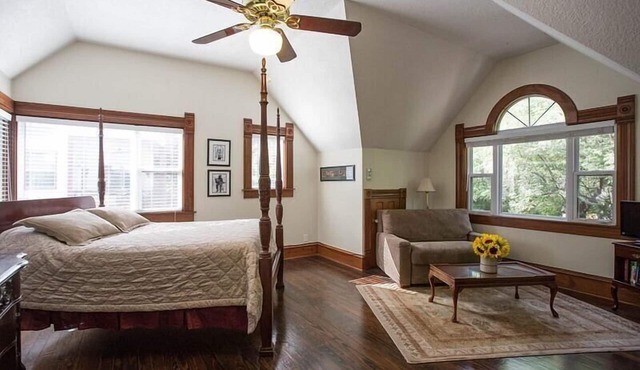 Brava House Bed and Breakfast