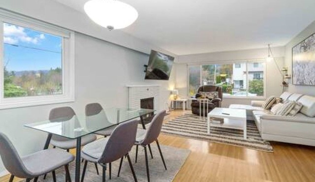 Bright 3-Bed North Shore Home, Private Yard