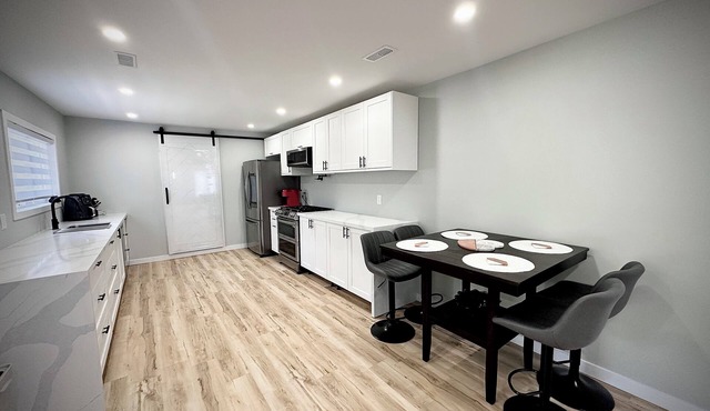 Bright & Modern Cottage Near Port Rowan, Long Point, & Turkey Point