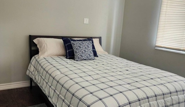 Centrally located 10 minutes from downtown Toronto