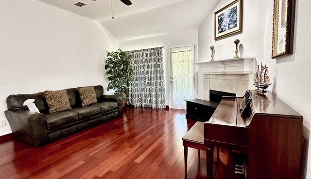 Charm house 3 beds in Plano