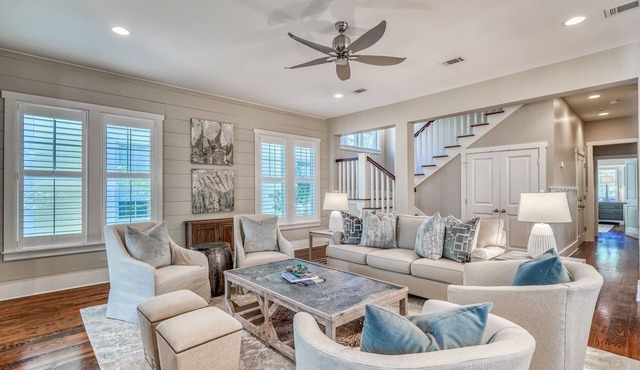 Charming Cottage in WaterColor, Beach Club Access, Bikes. Open Layout, Steps to Seaside. Book Now!