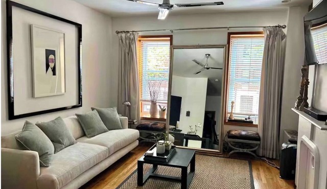 Charming Shared Unit with Host. Beautiful Park Slope on 5th Ave