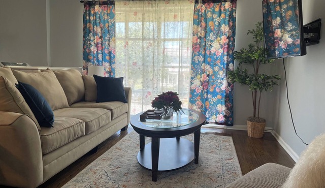 Charming Upper Unit in Evesham in Evesham