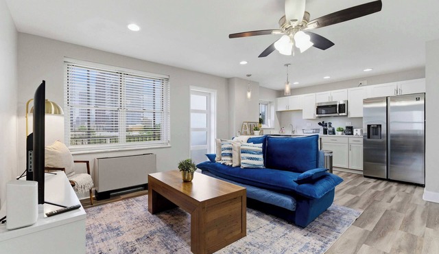 Cityview Peach Centrally Located