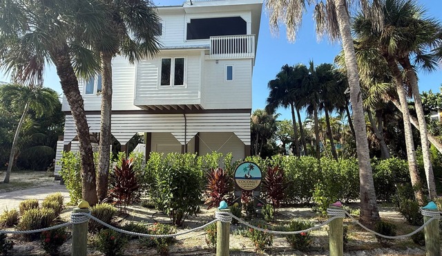 Coconut Castaway | Ocean Views, Golf Cart & Club Pool