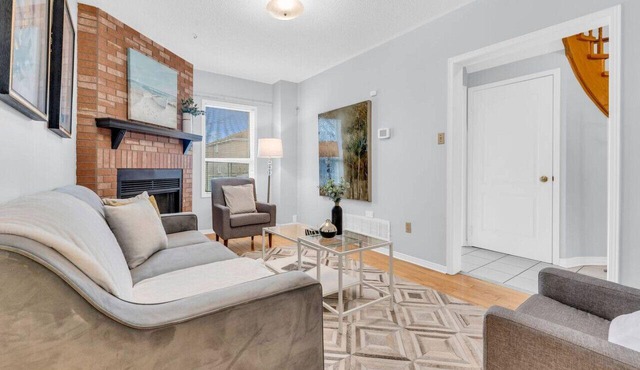 Comfortable 4-Bedroom Retreat with Charming Patio