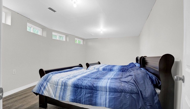 Comfortable and modern guest place