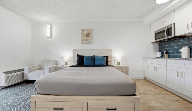 Contemporary Centro Flats studio getaway
