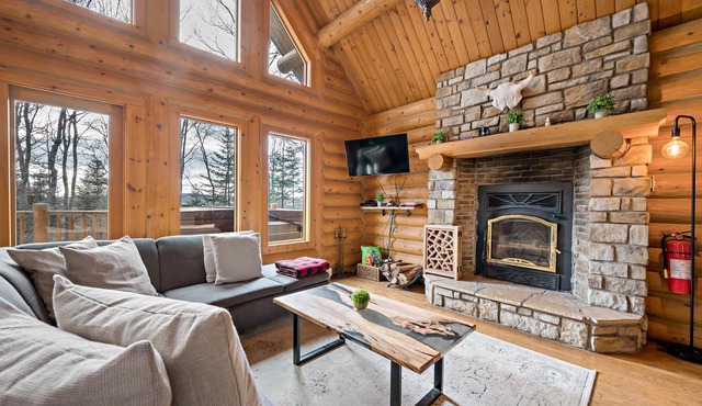 Cottage The Masters on the Royal Laurentian Golf | Discount Golf, Beach & Spa