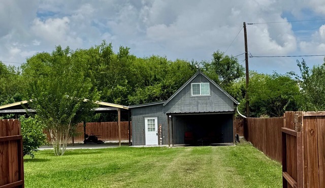 Country Nook farmhouse in San Benito