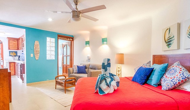 Couples’ Studio with Pool and Prime Half Moon Bay Location