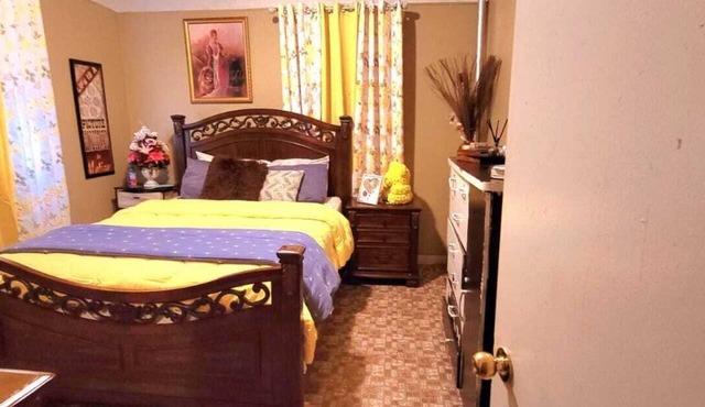 Cozy 1-bedroom apartment in charming Bronx 10468 with AC