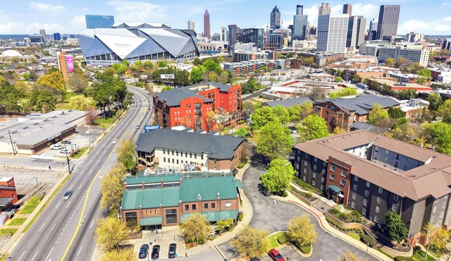 Cozy 1-bedroom loft apartment in welcoming Atlanta Mins from stadium