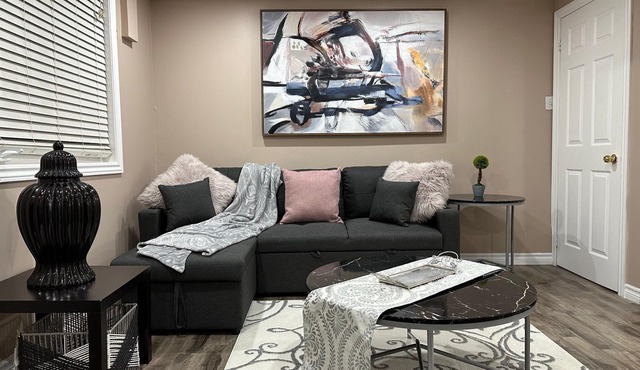 Cozy 4BR House in Mississauga