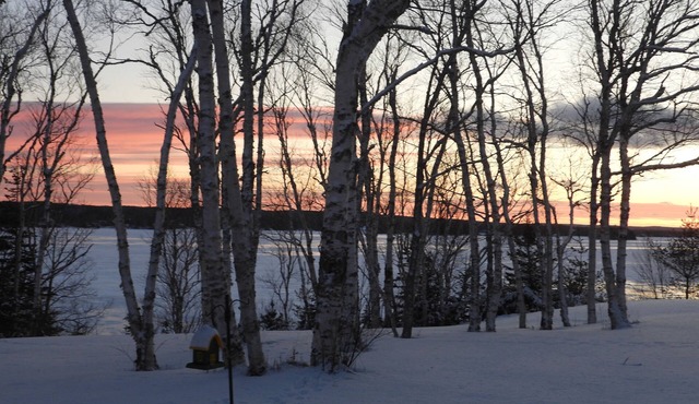 Cozy and Quiet Cottage on Mira River. Close to Sydney and Fortress Louisbourg.