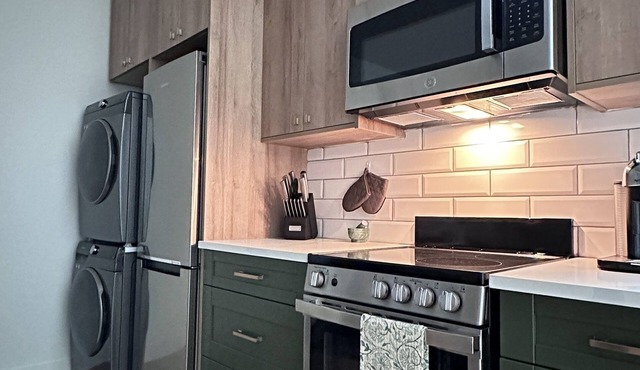 Cozy, Comfortable & Classy! Boutique styled place for short term rentals.