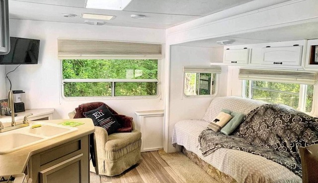 Cozy RV Staycation!