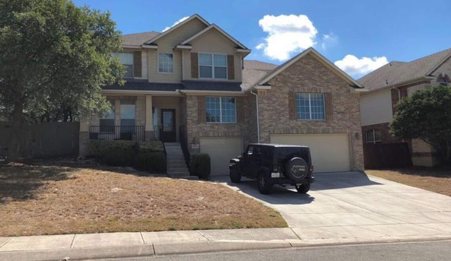 Cozy San Antonio house 10min to six flags