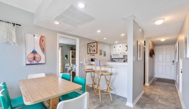 Direct Oceanfront, Large Private Sun Deck, Great Price!