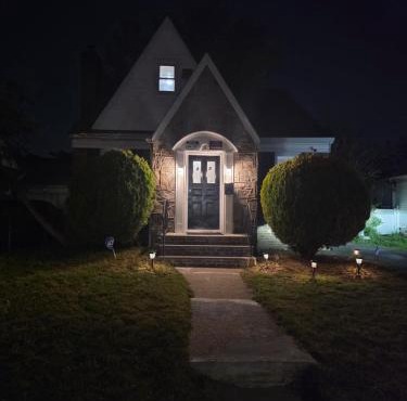 Elegant 6BR Home 7 min to JFK, Shopping Dining and Train Access to Manhattan, only 30 min journey, comes with Free Parking