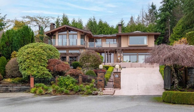Elegant Cypress Park Villa w/Panoramic Ocean View