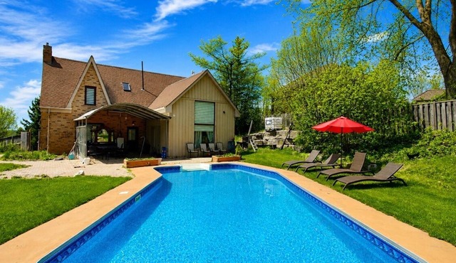 Enchanting Chalet with Pool and Sauna on 1 Acre Land