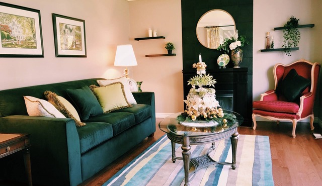 Entire House Walking distance to downtown Niagara on the Lake