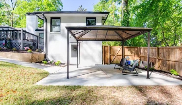 Entire Rental Unit - Cozy 1 BR/1 BA