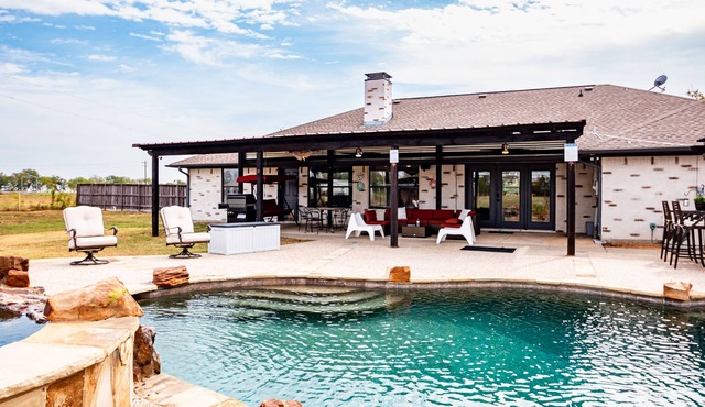 Farmstay in Great8 Farms, "Home away from home". Relax and unwind!