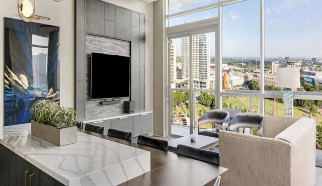 FIFA 1BR Presidential Suite – Luxury Stay – Walk to Stadium – Sleeps 4