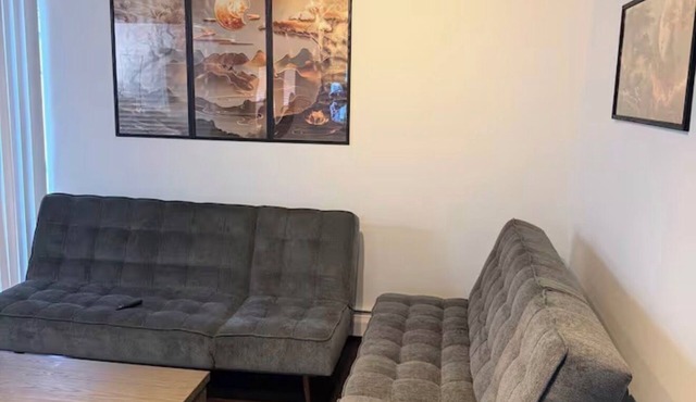Major international sporting event Stay Sleeps 6 3-Min Walk to Train Easy Access to Philadelphia