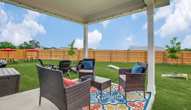 Firepit w/ S'mores near Lackland AFB BMT Graduation, Seaworld, Riverwalk