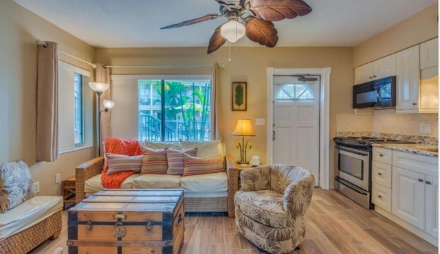 Five Palms Suite 104 - Daily - Weekly - Monthly