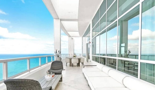 FontaineBleau Penthouse The Pinnacle of Luxury