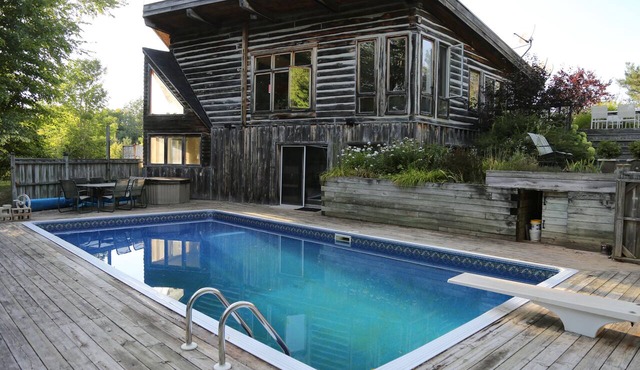 Forest View Chalet Unit with Hot Tub and Seasonal Salt Water Pool