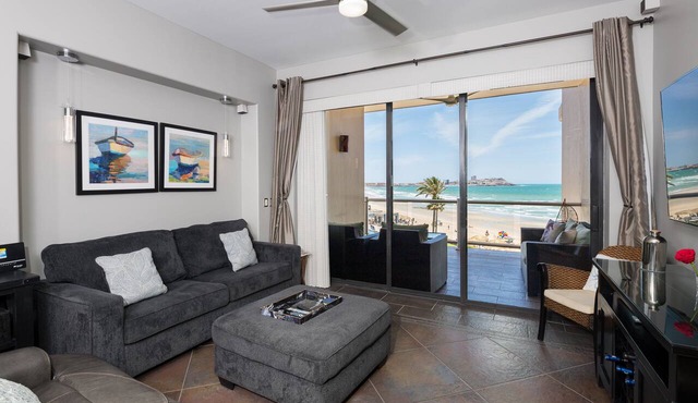 Fresh Remodel - 1BR 1BA Gorgeous Ocean Front Condo at Las Palomas - Cristal 306