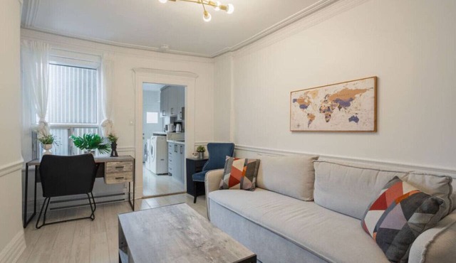 Grand Urban | 4BR Luxe Stay in Griffintown
