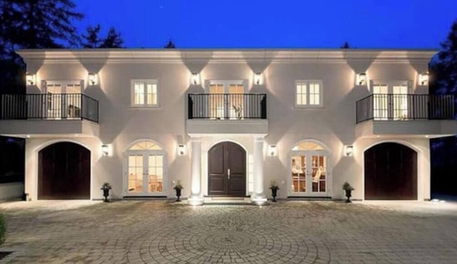 Grand West Vancouver Mansion