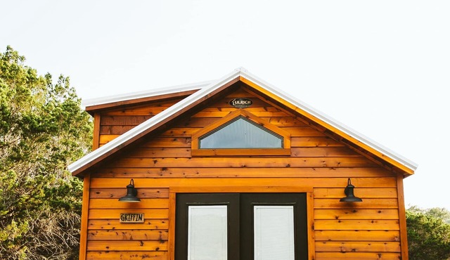 Griffin Villa @ D6: Hike/Swim/Relax