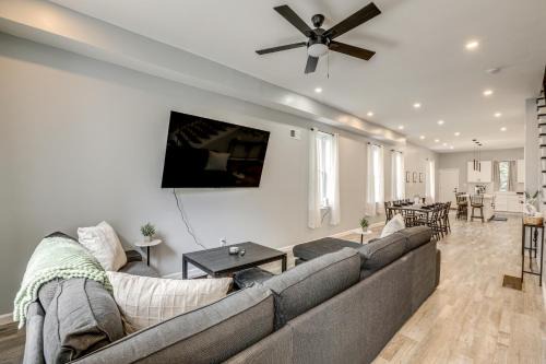 Group Getaway w/Games & Patio in Philadelphia!